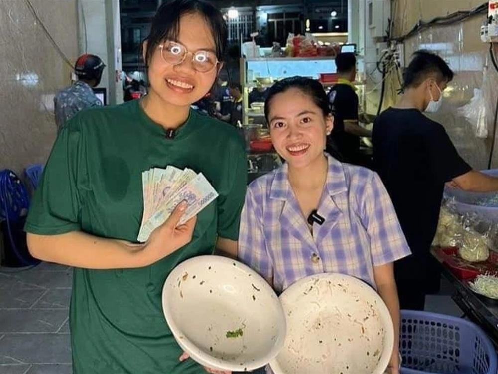 Cô gái ăn 2 bát bún 4,4kg nhận thưởng 30 triệu đồng: Tôi ăn uống lành mạnh-2