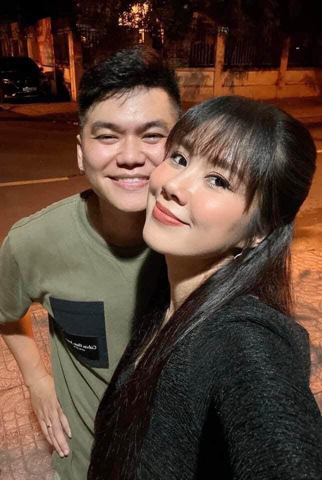 Nữ diễn viên được mừng sinh nhật trên xe cảnh sát, biểu cảm gây bất ngờ-3