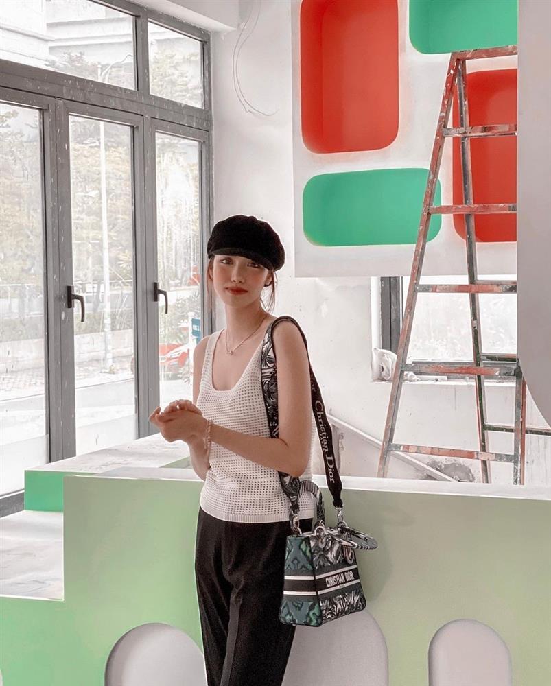 Bóc giá túi xách của Lan Khuê: Toàn đồ hiệu, có chiếc hàng trăm triệu đồng-8