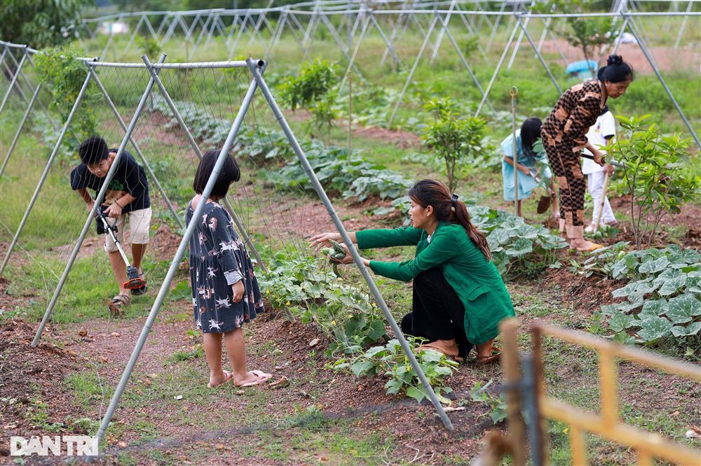 Hoa hậu 6 con Oanh Yến: Vượt cú sốc tinh thần, an yên tại nông trại 10ha-13