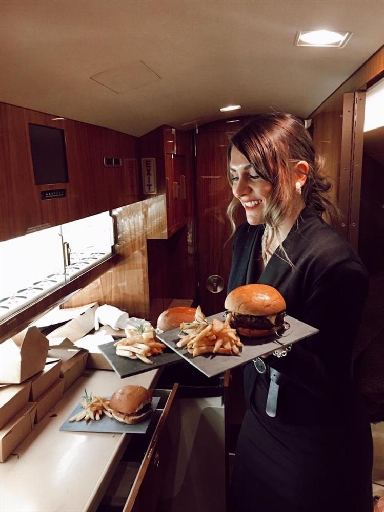 Tiếp viên hàng không tiết lộ sự thật khi phục vụ giới siêu giàu-2