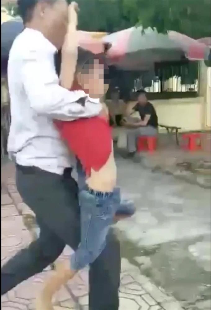 Nỗi đau cô con gái phải viết thư chọn bố hay mẹ gửi tòa-3