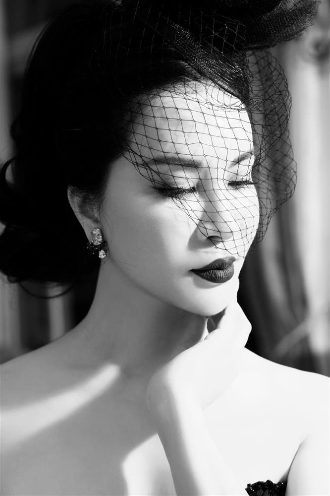 Nữ hoàng ảnh lịch thập niên 90 Thanh Mai: Tôi là hồng nhan bạc tỷ-7