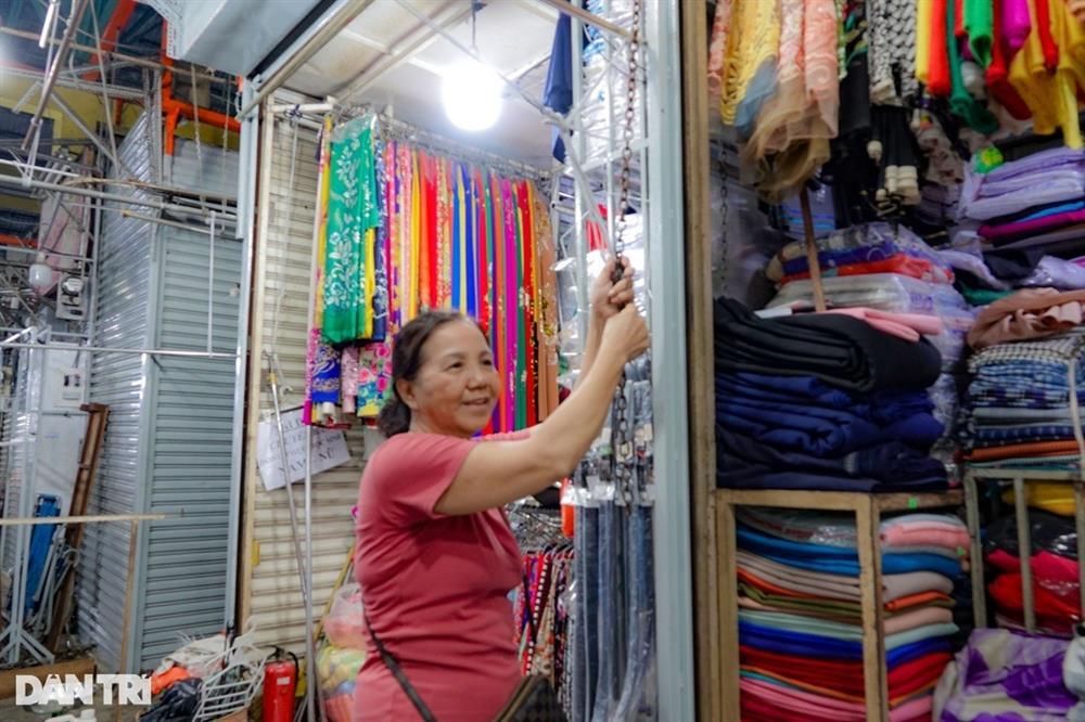 Tiểu thương chợ đêm gồng mình gánh lỗ: Hết cảnh thu 10 triệu đồng/ngày-1