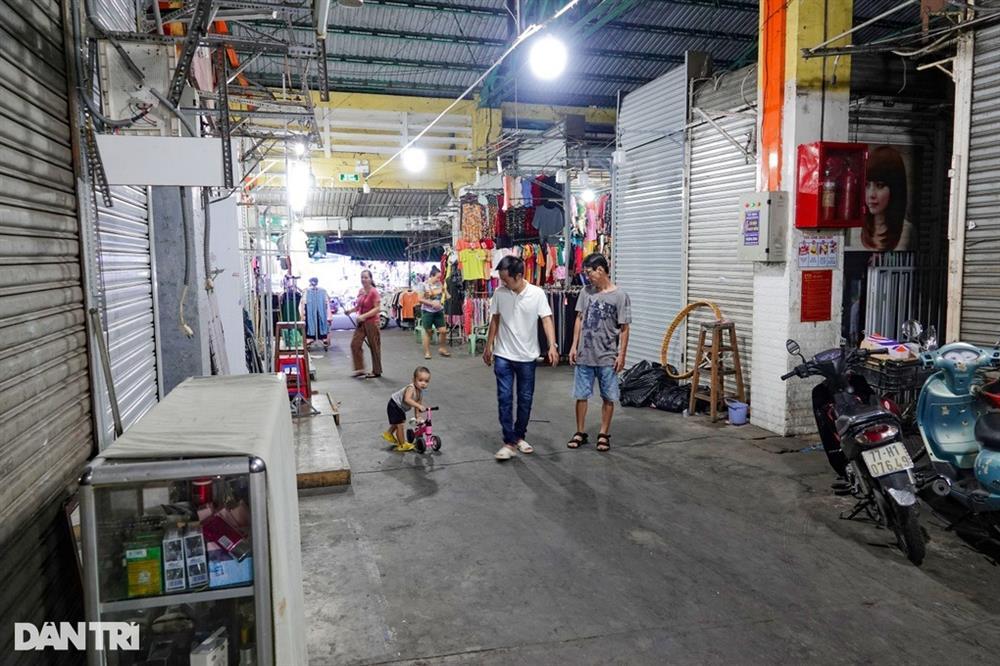 Tiểu thương chợ đêm gồng mình gánh lỗ: Hết cảnh thu 10 triệu đồng/ngày-2