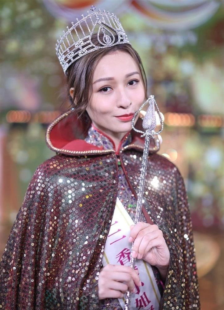 Tân Hoa hậu Hong Kong bị bạn thi tẩy chay, vướng nghi vấn đi cửa sau-6
