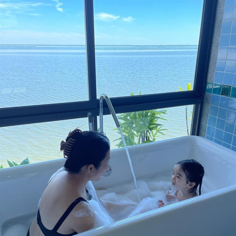 Chuyện tình kỳ diệu của hot girl từng muốn tự vẫn khi trót làm mẹ tuổi 18-3