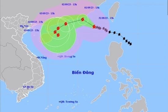 Bão số 3 hoạt động rất mạnh, giật trên cấp 17, biển động dữ dội