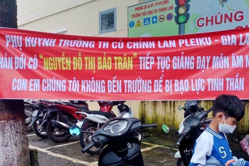 Cô giáo Âm nhạc tự ý sửa điểm cho học sinh bị chuyển công tác-1