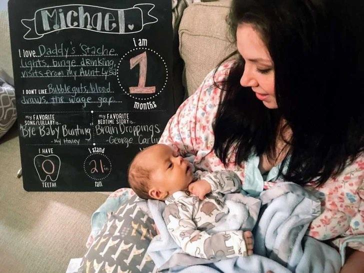 Tư thế ngủ của em bé giống hệt lúc siêu âm gây sốt-2