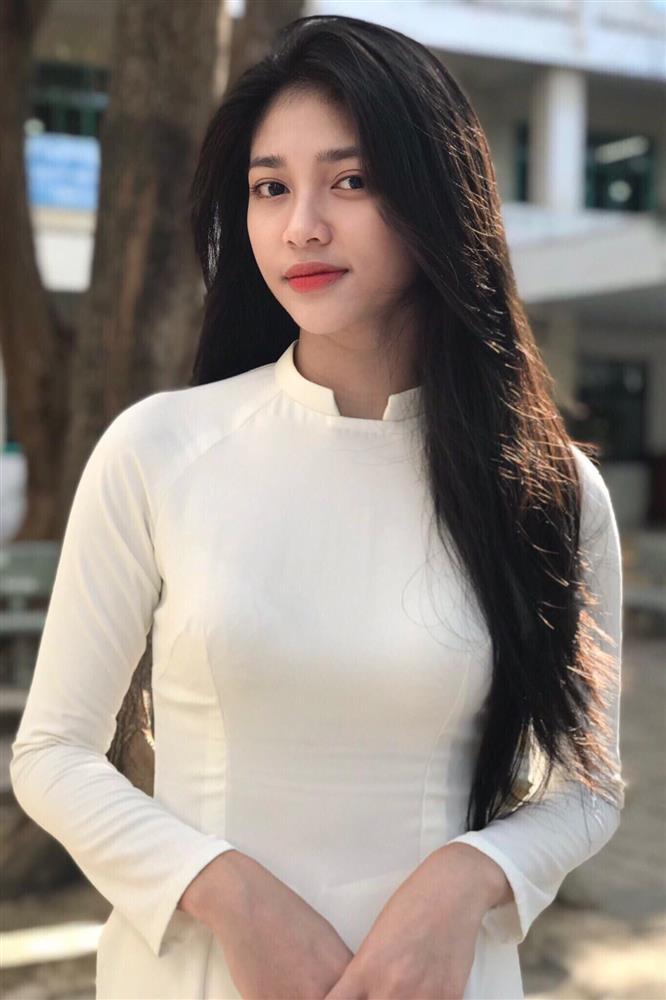 Á hậu Minh Kiên gây thương nhớ với loạt ảnh mặt mộc không tì vết-4