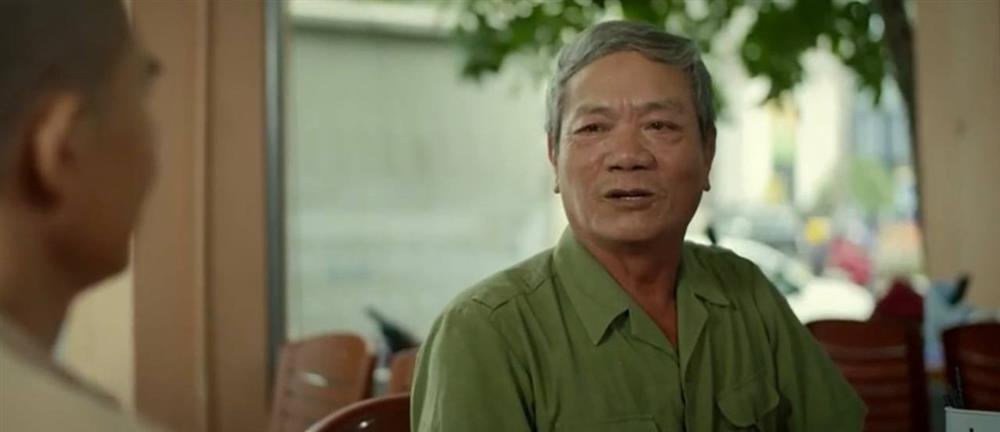 Gia đình mình vui bất thình lình: Nhói lòng cảnh mẹ nhặt nhạnh tóc của con trai bị ung thư-6