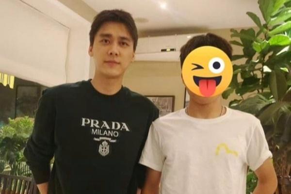 Buổi phát sóng của tài tử bị bắt vì mua dâm bị đánh sập sau 5 phút-2