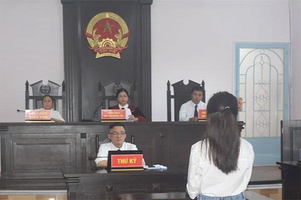 Loạn đả kinh hoàng trong quán bia ở TPHCM-2