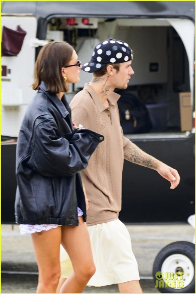 Vợ chồng Justin Bieber - Hailey Baldwin đi chơi bằng trực thăng-2