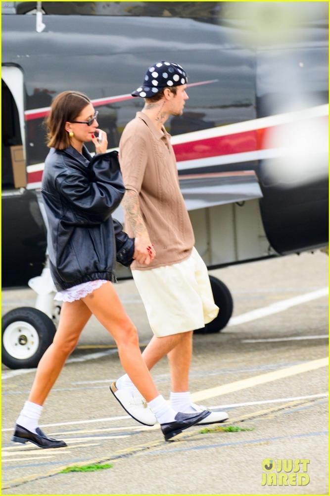 Vợ chồng Justin Bieber - Hailey Baldwin đi chơi bằng trực thăng-4