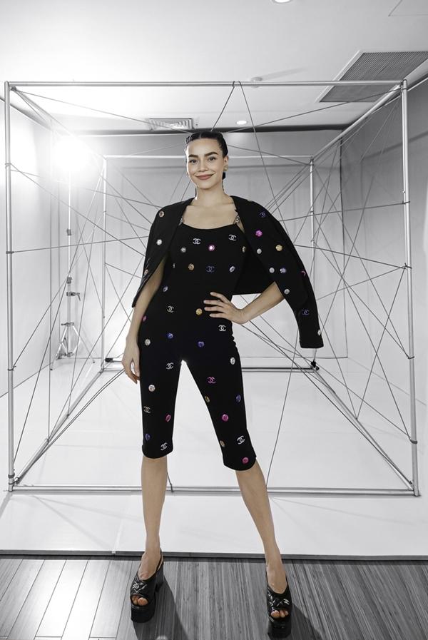 Hà Hồ kết thúc tình chị em với Hương Giang-1