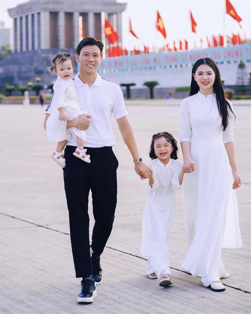 Quế Ngọc Hải cùng vợ con thăm Lăng Bác nhân Tết Độc lập-1