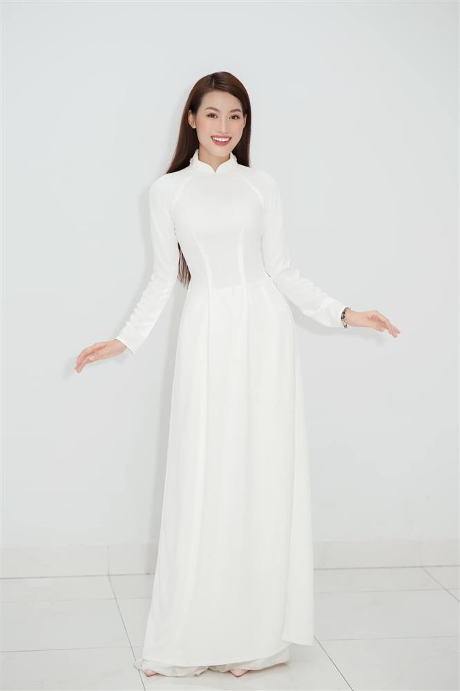 Dàn hoa, á hậu mặc áo dài trong kỳ nghỉ lễ Quốc khánh-11