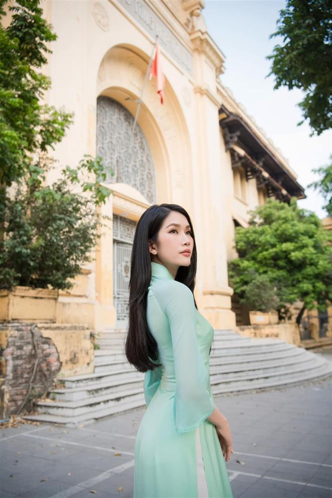 Dàn hoa, á hậu mặc áo dài trong kỳ nghỉ lễ Quốc khánh-8