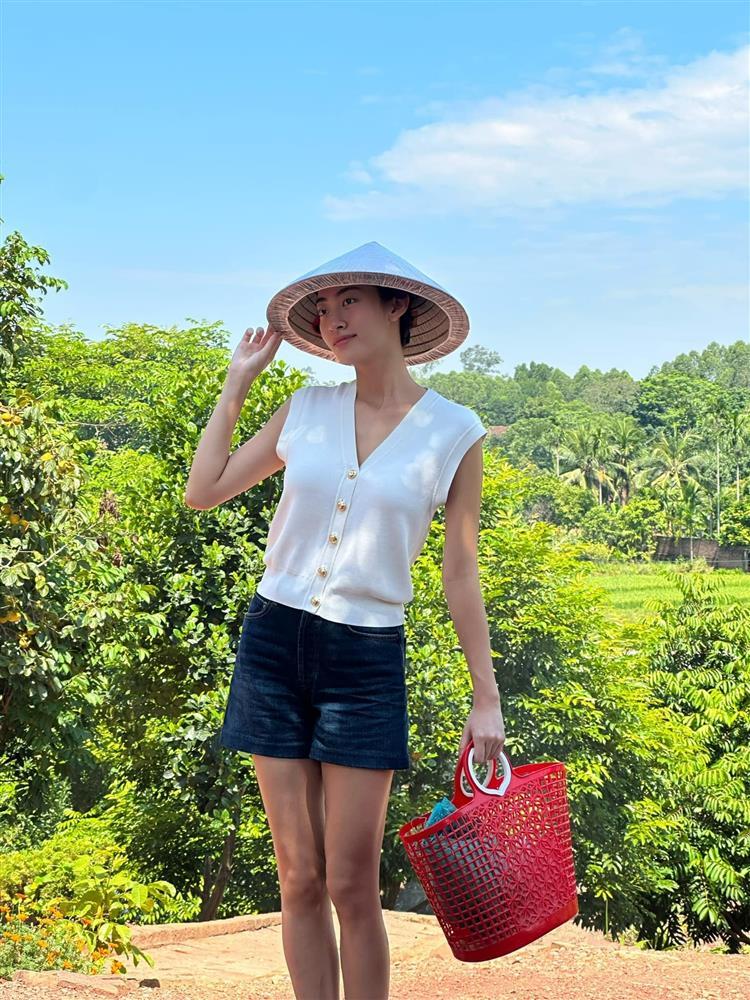 Dàn hoa, á hậu mặc áo dài trong kỳ nghỉ lễ Quốc khánh-17