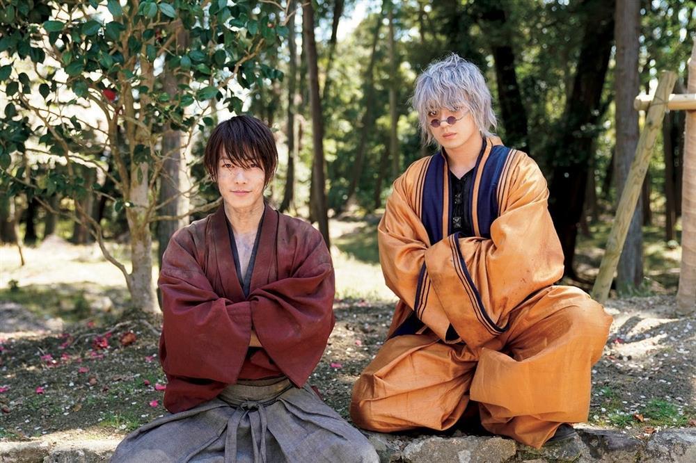 Tài tử đóng thợ săn hải tặc Zoro phim One Piece đang gây sốt vì như xé truyện bước ra đời thực-11