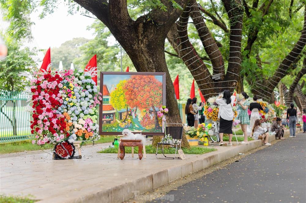 Du khách ùa tới thủ phủ cà phê để đi chơi lễ-2