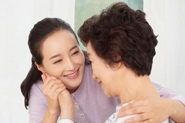 Hỏi chị gái chọn 1 tỷ hay chồng, tôi giật mình với đáp án-2