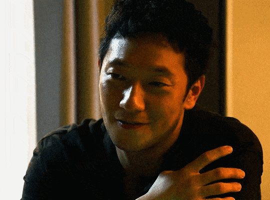 2 nam diễn viên Hàn nổi tiếng giống nhau đến lạ, ngay cả fan cũng lẫn-4