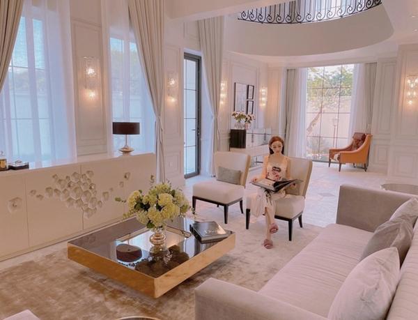Vườn cây trong biệt thự 100 tỷ của Huyền Baby, nơi chồng đại gia làm cho vợ sống ảo-22