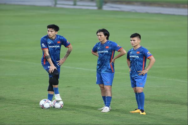 Không hội quân ĐT Việt Nam, Đoàn Văn Hậu đi du lịch cùng Doãn Hải My-3