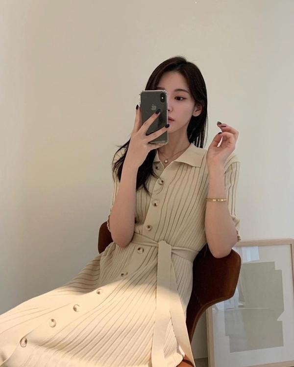 Xu hướng diện cả cây đồ trơn màu được phụ nữ Hàn yêu thích trong mùa thu-2