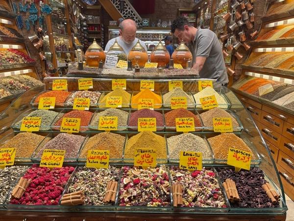 Khách Việt ngỡ ngàng sau 48h khám phá thành phố kỳ lạ nhất Thổ Nhĩ Kỳ-7