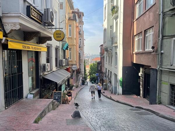 Khách Việt ngỡ ngàng sau 48h khám phá thành phố kỳ lạ nhất Thổ Nhĩ Kỳ-10