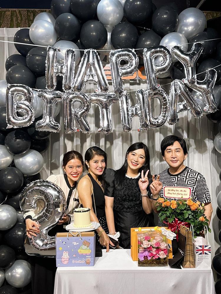 Kim Tử Long hiếm hoi hội ngộ vợ cũ là em gái Hồng Sơn trong sinh nhật con gái-1