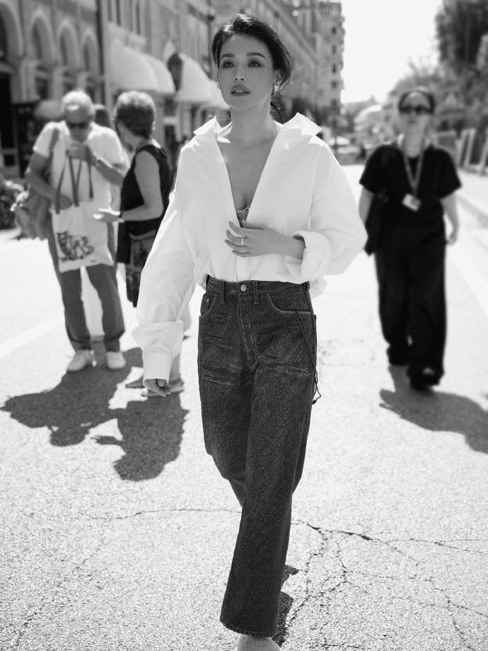 Thời trang hút ống kính của Thư Kỳ ở tuổi 49 tại LHP Venice-8