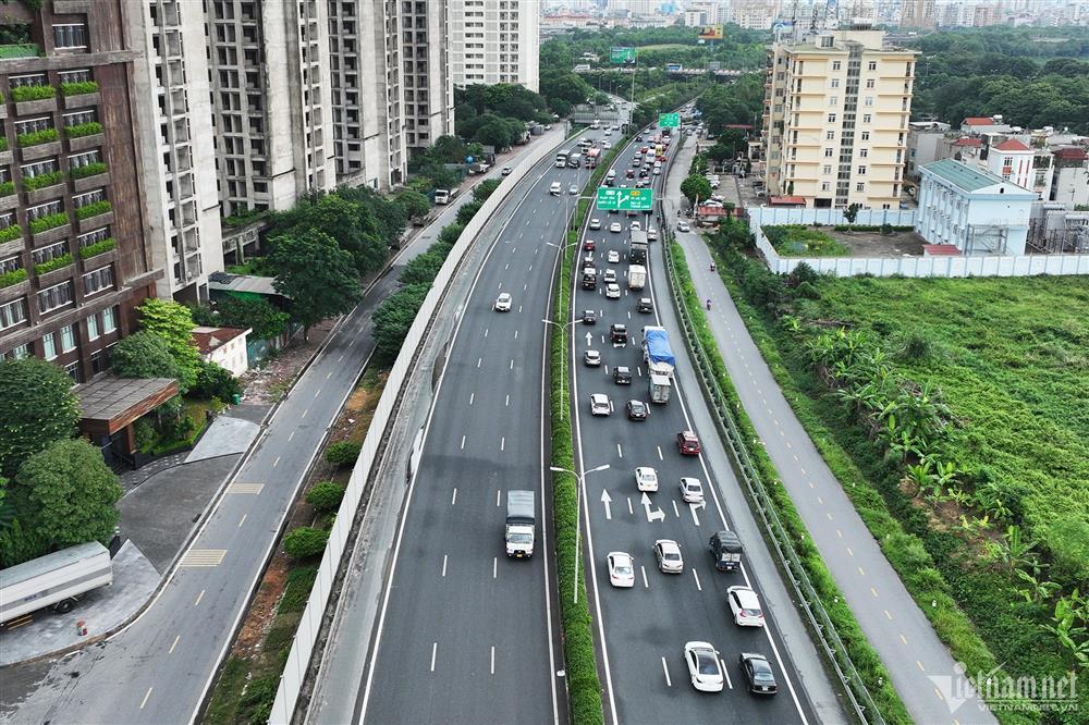 Ngày cuối kỳ nghỉ lễ 2/9, cửa ngõ Hà Nội ùn tắc nhẹ-1