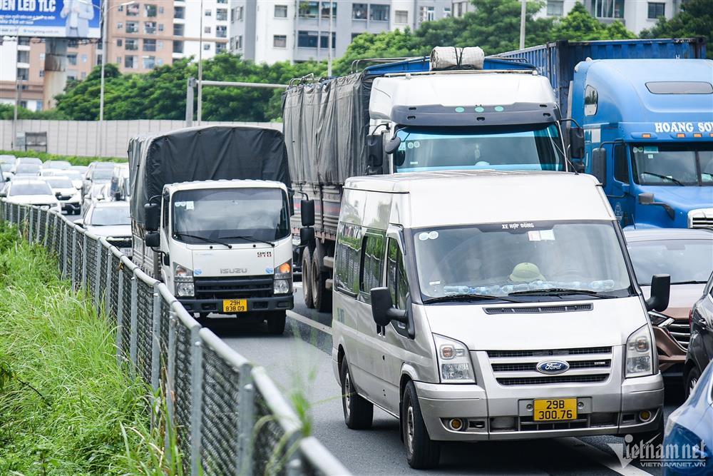 Ngày cuối kỳ nghỉ lễ 2/9, cửa ngõ Hà Nội ùn tắc nhẹ-3