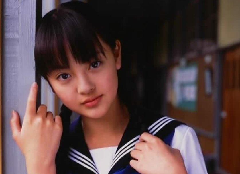 Đời tư dậy sóng của thợ săn hải tặc đang gây bão với One Piece-11