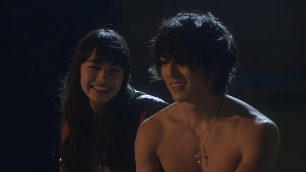 Đời tư dậy sóng của thợ săn hải tặc đang gây bão với One Piece-5