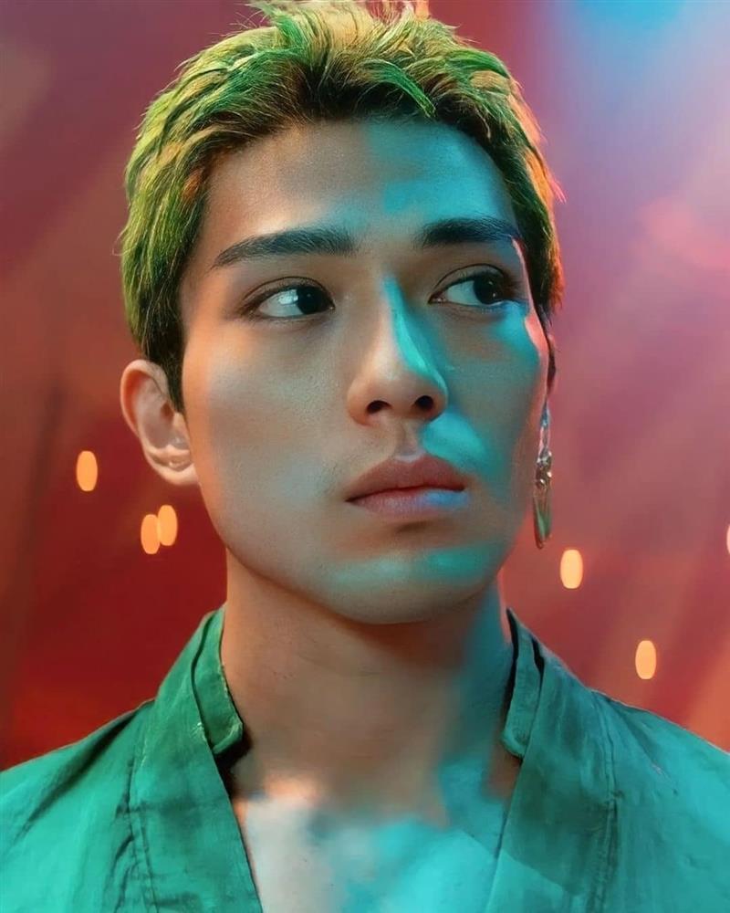 Đời tư dậy sóng của thợ săn hải tặc đang gây bão với One Piece-8