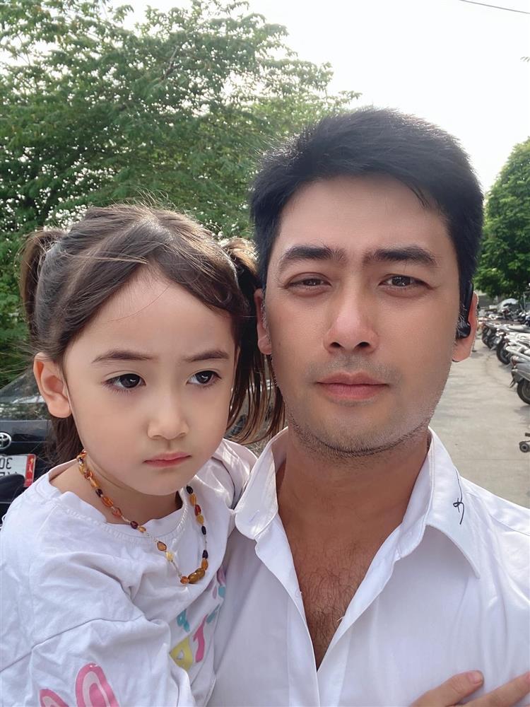 Sao Việt nô nức đưa con đi khai giảng, vợ cố nhạc sĩ Trần Lập chia sẻ xúc động-2