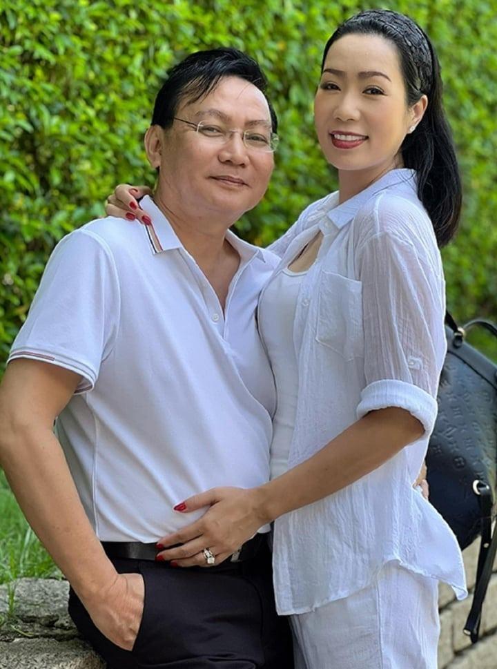 Á hậu duy nhất được phong NSƯT: Tuổi 52 gợi cảm, được chồng tặng tài sản bạc tỷ-11