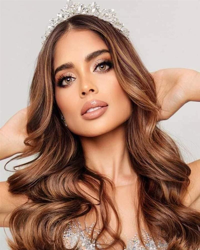 Sắc vóc gợi cảm của bà mẹ một con vừa đăng quang Hoa hậu Hoàn vũ Colombia-2