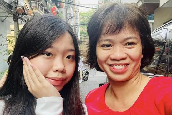 Sao Việt nô nức đưa con đi khai giảng, vợ cố nhạc sĩ Trần Lập chia sẻ xúc động