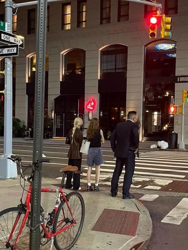 Thực hư video hẹn hò của Rosé (BlackPink) và Jungkook (BTS)-4