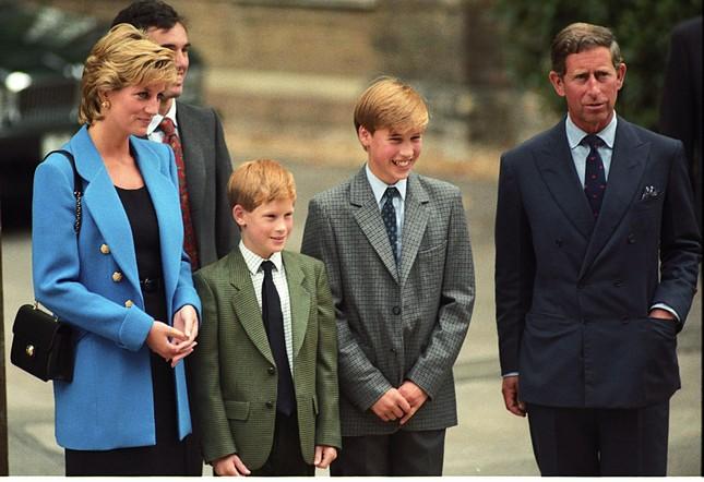 Công bố đoạn ghi âm cuộc hội thoại của Vua Charles và Diana-1