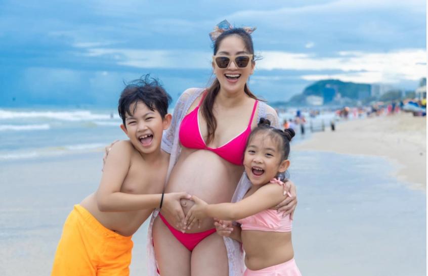 Mẹ bầu Khánh Thi rạng rỡ diện bikini những ngày cuối thai kỳ-3