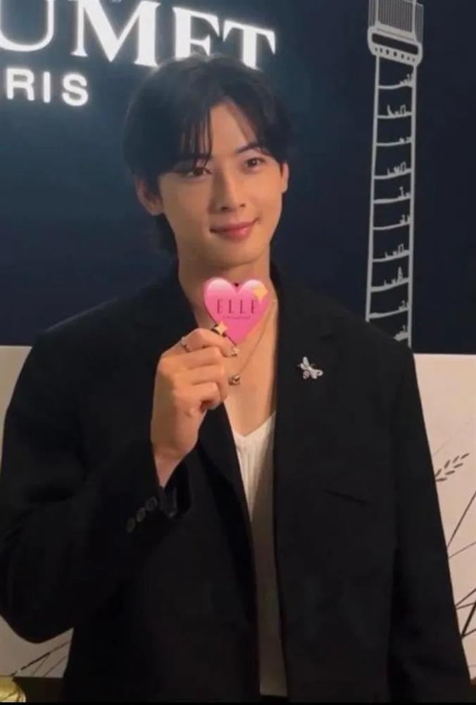 Song Hye Kyo gây sốt với màn khoe nhan sắc thật qua cam thường-3