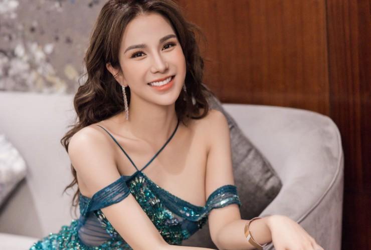 Hậu ly hôn, 2 người đẹp đổi đời, kiếm tiền tỷ nhờ livestream bán hàng-8